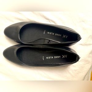 Anne Klein black flats